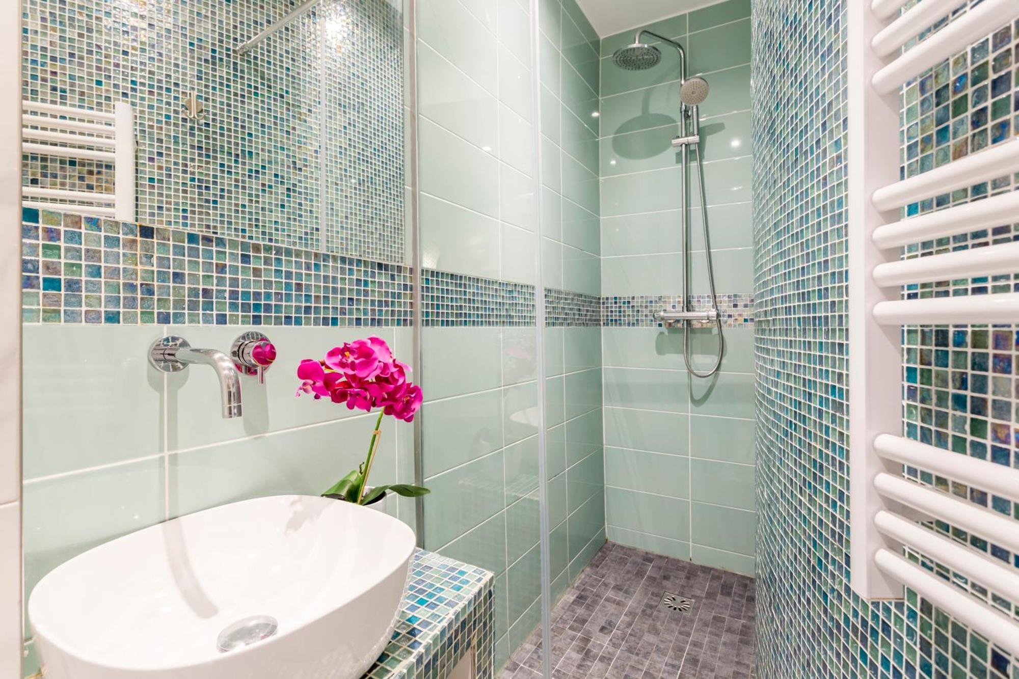 Merveil - Luxury - Champs Elysees - Mermoz * Parijs